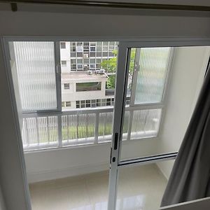 Apto Com Varanda Na Paulista